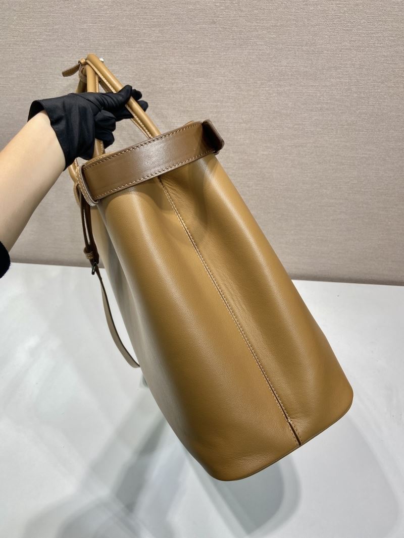 Pra*a top handle bags